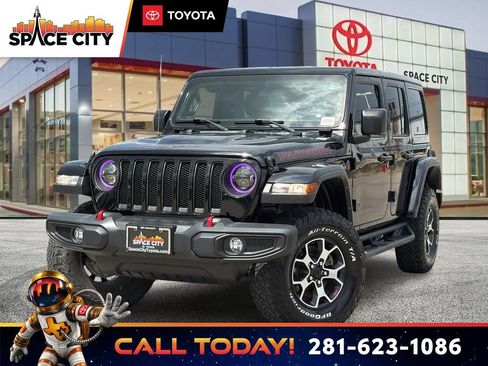 Used 2022 Jeep Wrangler Unlimited Rubicon w/ Cold Weather Group AWD/4WD image 1