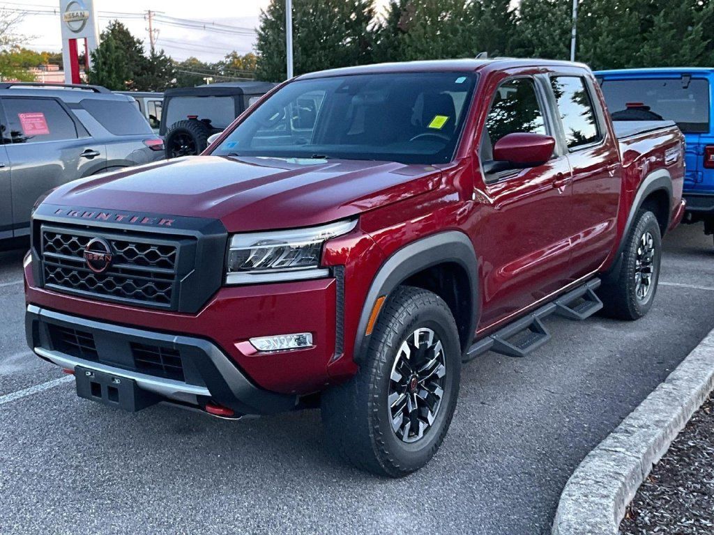 Used 2022 Nissan Frontier PRO-4X w/ Technology Package AWD/4WD image 3