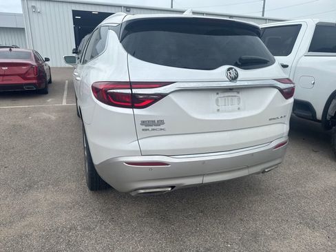 Used 2018 Buick Enclave Premium w/ Trailering Package FWD image 4