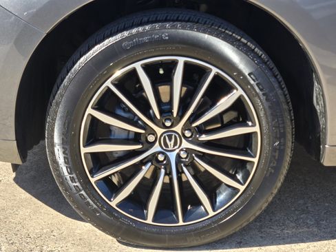 Certified 2025 Acura RDX SH-AWD w/ Advance Package image 12