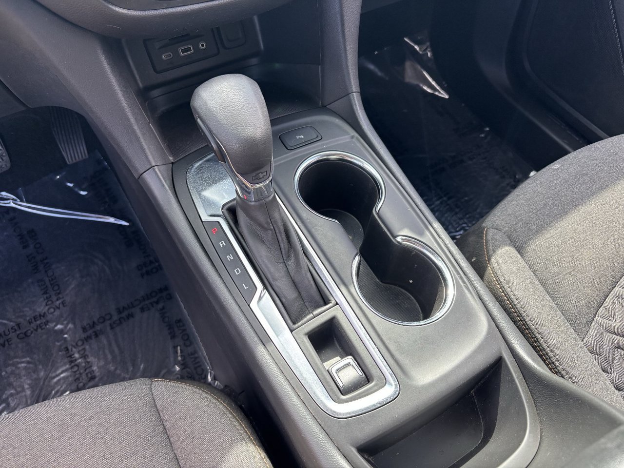 Used 2024 Chevrolet Equinox LT FWD image 24