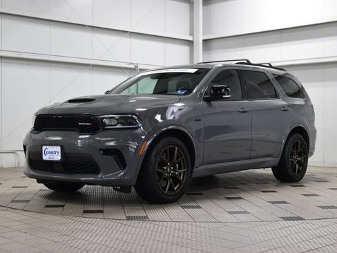 Used 2025 Dodge Durango R/T AWD/4WD image 3