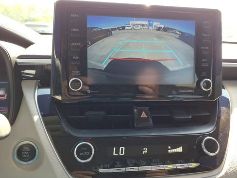 Used 2022 Toyota Corolla Cross LE FWD image 17