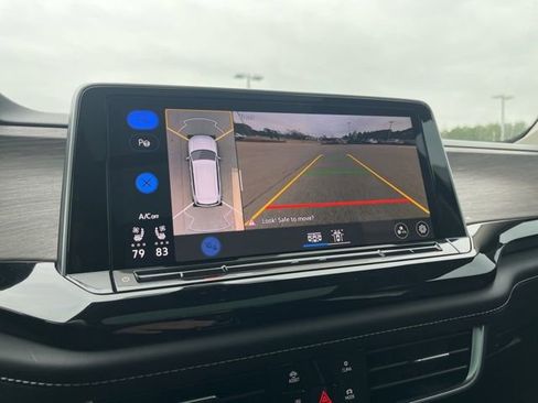 Used 2024 Volkswagen Atlas SEL Premium R-Line image 25