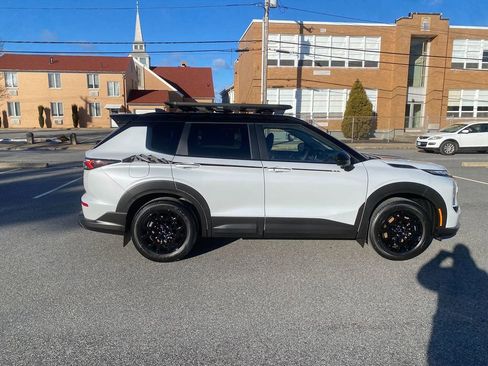 New 2026 Mitsubishi Outlander Trail Edition image 4