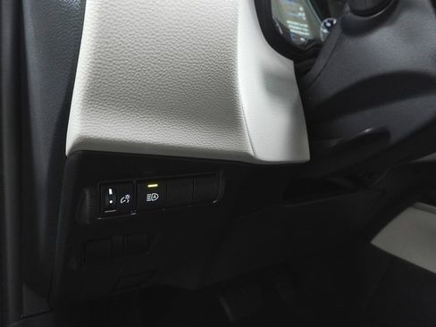 Certified 2023 Toyota Corolla Cross LE image 22