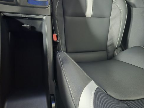New 2026 Toyota Camry Hybrid FWD image 28