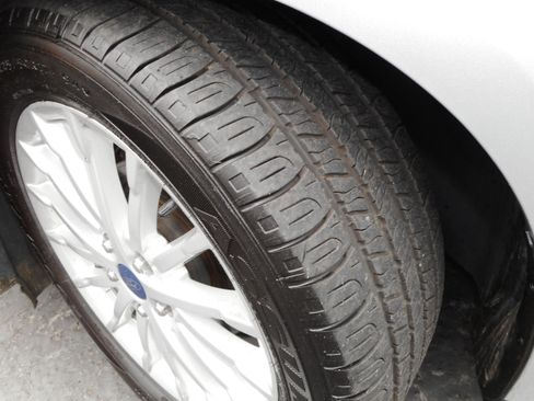 Used 2014 Ford C-MAX SE image 12