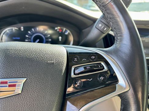 Used 2018 Cadillac Escalade Luxury image 20