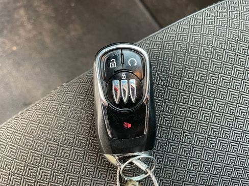 Used 2025 Buick Encore GX Preferred image 21