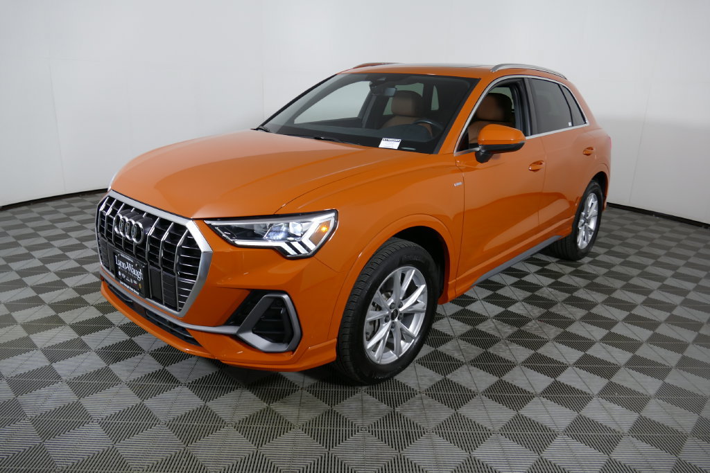 Used 2024 Audi Q3 2.0T Premium w/ Convenience Package AWD/4WD image 7