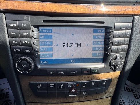 Used 2008 Mercedes-Benz E 350 Sedan image 39