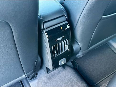 New 2026 Jeep Compass Latitude image 17