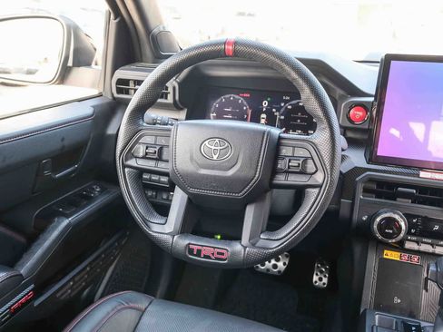 Certified 2025 Toyota Tacoma TRD Pro AWD/4WD image 17