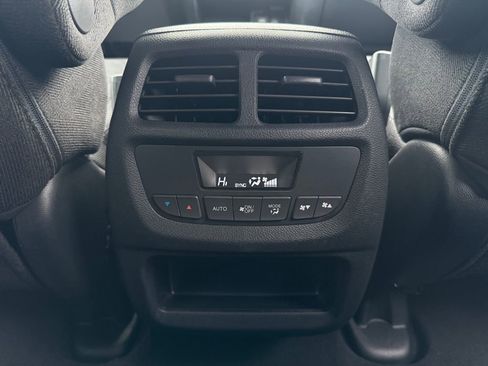 Used 2022 Honda Pilot Sport image 27