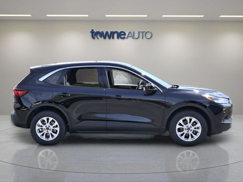Used 2023 Ford Escape Active AWD/4WD image 6