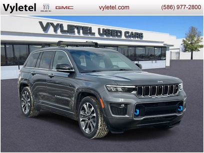 Used 2022 Jeep Grand Cherokee Overland w/ Advanced Protech Group III