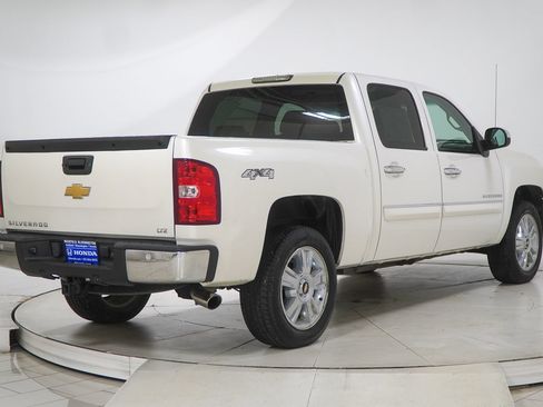 Used 2012 Chevrolet Silverado 1500 LTZ w/ LTZ White Diamond Edition AWD/4WD image 11