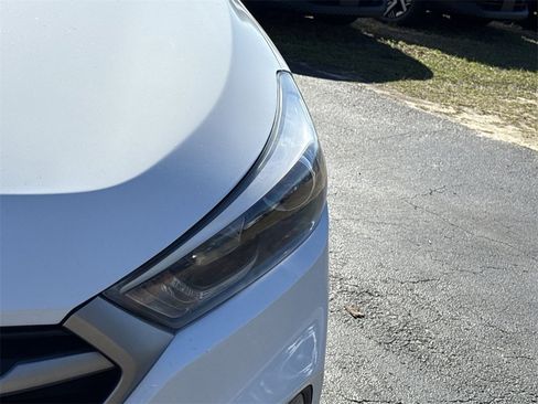 Used 2018 Hyundai Tucson SEL image 14