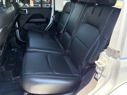 Used 2024 Jeep Wrangler High Altitude AWD/4WD image 34