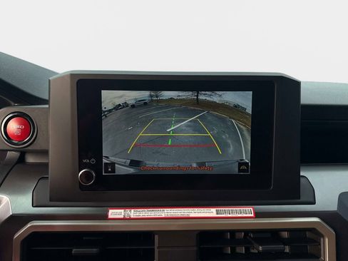 Used 2025 Toyota Tacoma TRD Off-Road image 21