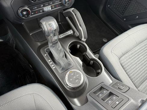 Used 2021 Ford Bronco Outer Banks image 14