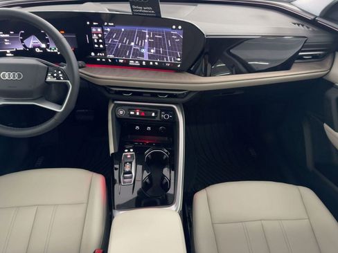 New 2025 Audi Q5 Premium image 28