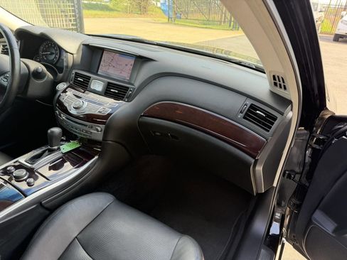 Used 2013 INFINITI M37 w/ Premium Pkg RWD image 18