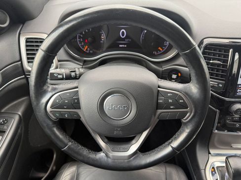 Used 2020 Jeep Grand Cherokee Limited image 18