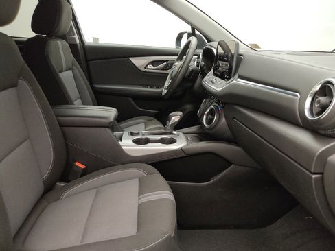 Used 2024 Chevrolet Blazer LT w/ Convenience Package FWD image 21