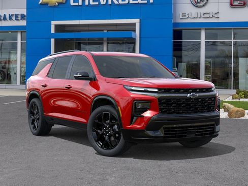 Certified 2024 Chevrolet Traverse RS w/ LPO, Floor Liner Package image 7