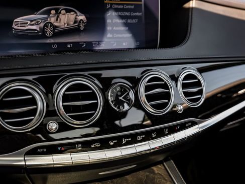 Used 2019 Mercedes-Benz S 560 4MATIC Sedan image 26