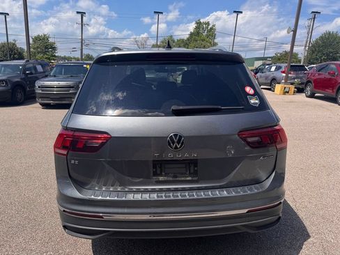 Used 2022 Volkswagen Tiguan SE AWD/4WD image 4