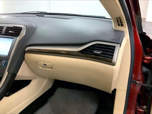 Used 2014 Ford Fusion SE w/ Equipment Group 202A image 15