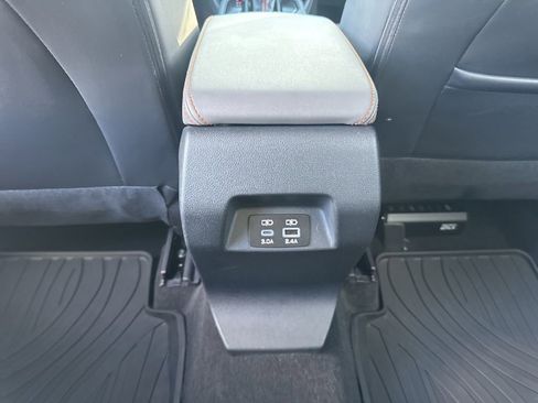 Certified 2025 Subaru Crosstrek 2.5i Limited w/ Crosstrek Mirror Package image 24