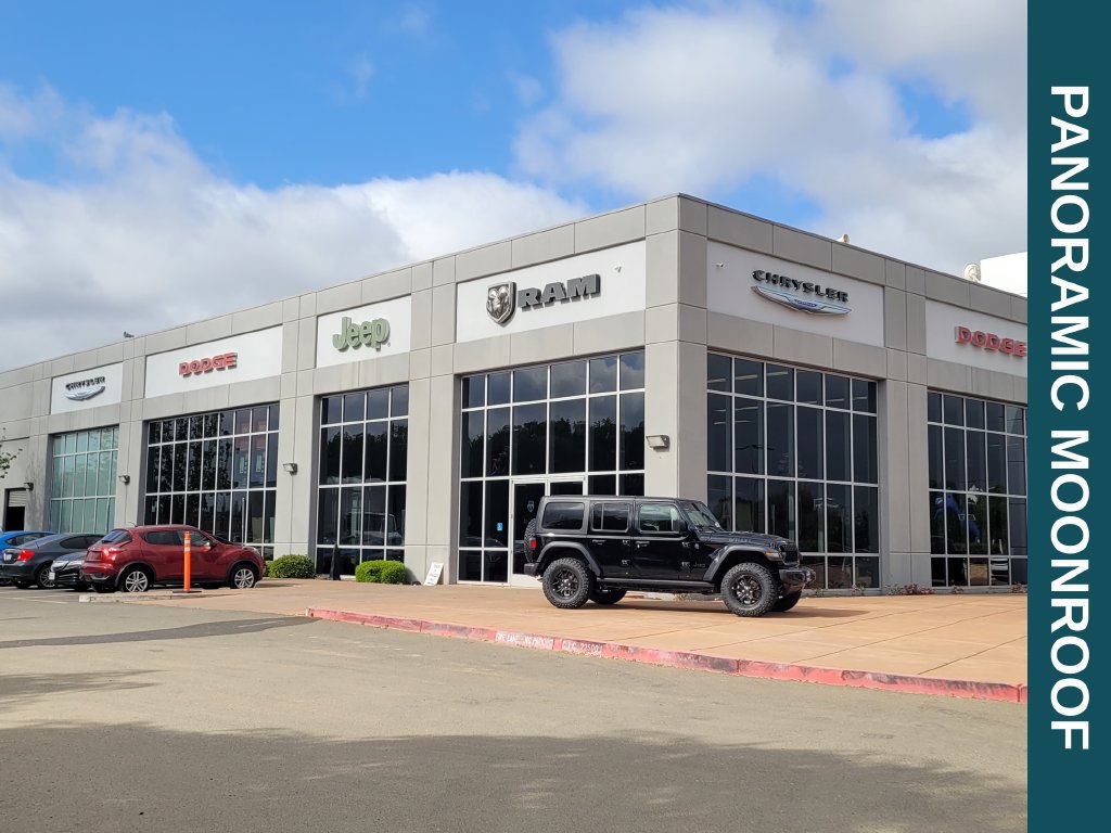 Used 2023 Jeep Grand Cherokee Summit w/ Adv Protech Group IV AWD/4WD image 26