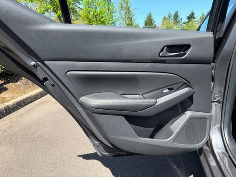 Used 2023 Nissan Altima 2.5 SV AWD/4WD image 28