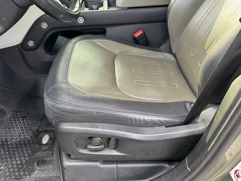 Used 2022 Land Rover Defender 110 X-Dynamic HSE image 16