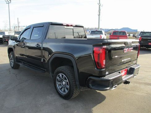 Used 2025 GMC Sierra 1500 AT4 w/ AT4 Premium Package image 9