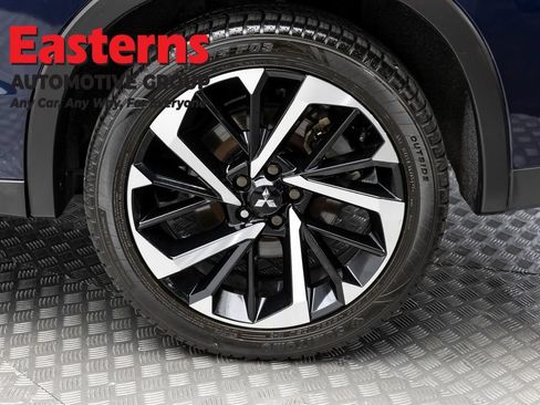 Used 2022 Mitsubishi Outlander SE AWD/4WD image 8