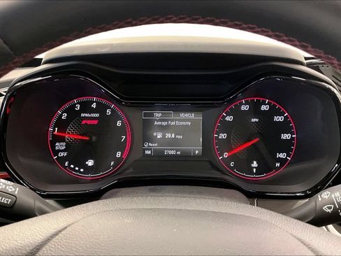 Used 2024 Chevrolet Trax RS FWD image 19