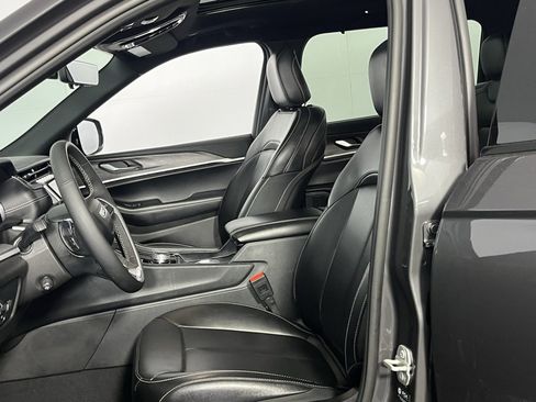 Certified 2024 Jeep Grand Cherokee L Limited w/ Luxury Tech Group II image 21