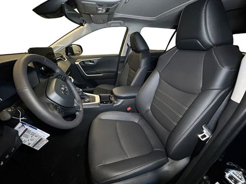 New 2025 Toyota RAV4 Limited image 9