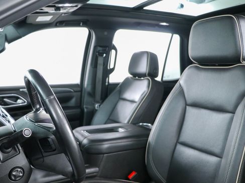 Used 2023 GMC Yukon SLT w/ SLT Luxury Package RWD image 27