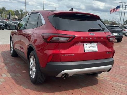 Used 2023 Ford Escape Active w/ Tech Pack #2 FWD image 9
