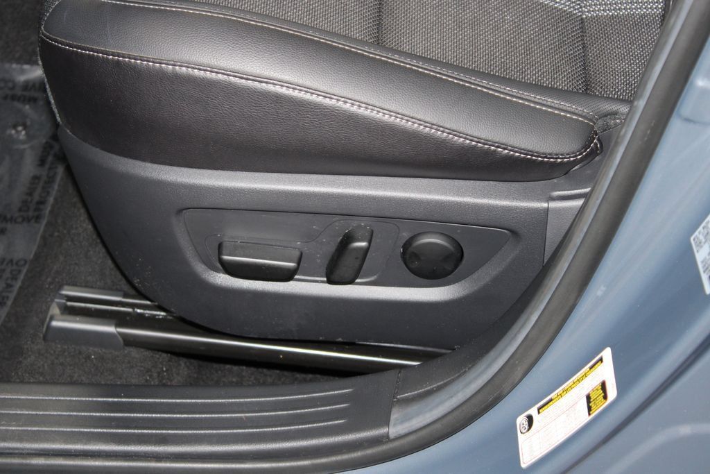 Used 2025 MAZDA CX-50 AWD 2.5 S w/ Weather Package image 19