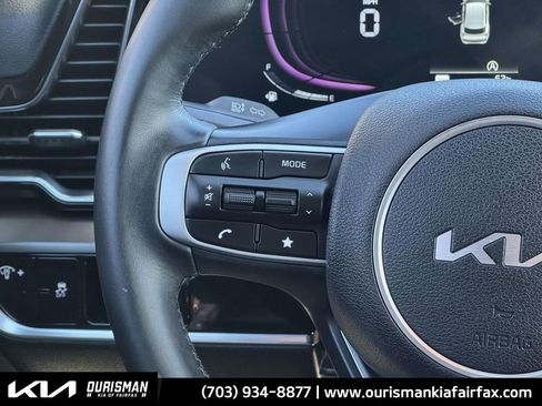 Used 2024 Kia Sportage EX image 17