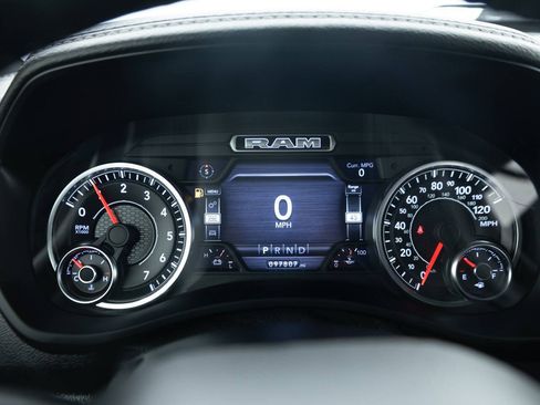 Used 2019 RAM 2500 Laramie w/ Night Edition AWD/4WD image 37
