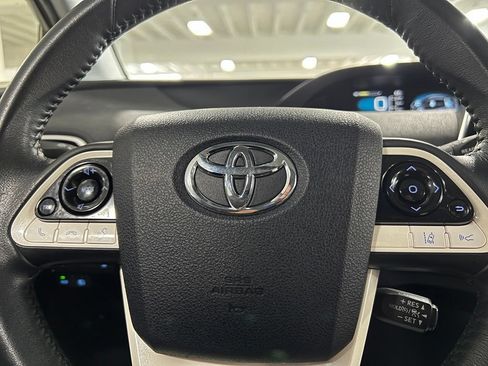 Certified 2016 Toyota Prius Four w/ Advanced Technology Package FWD image 34