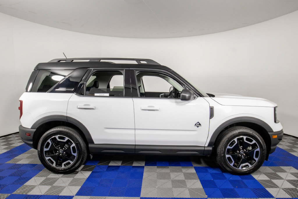 Used 2024 Ford Bronco Sport Outer Banks w/ Tech Package AWD/4WD image 5